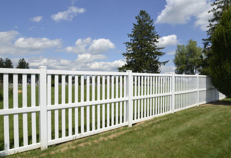 Vinyl Fence Styles For Florida Homes